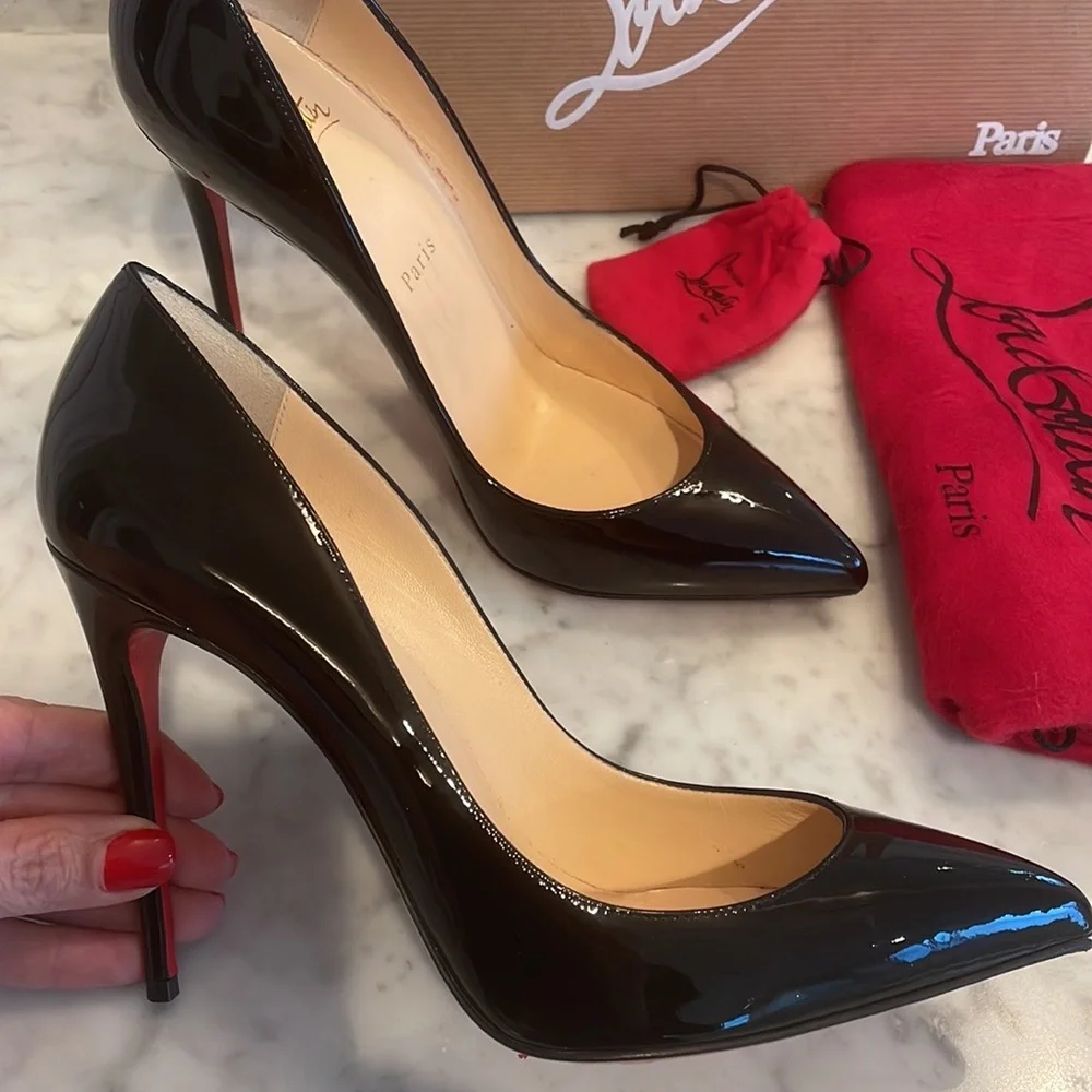 Barely worn Christian Louboutin Pigalle Follies 100 in patent black. Size 38.5 - Picture 6 of 9